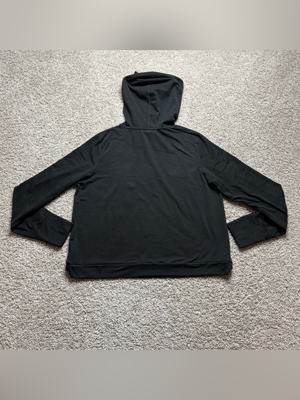 Vuori Women's Halo Essential Hoodie - Picture 2 of 4